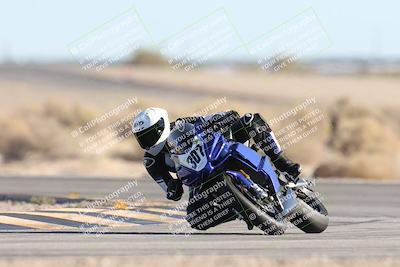 media/Dec-07-2025-CVMA (Sun) [[3e7d2de5dc]]/Race 11-Formula 2-CVMA Hooligans-American Thunder/